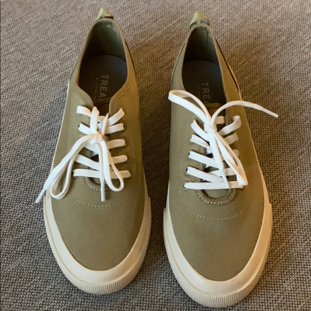 Everlane Forever sneaker